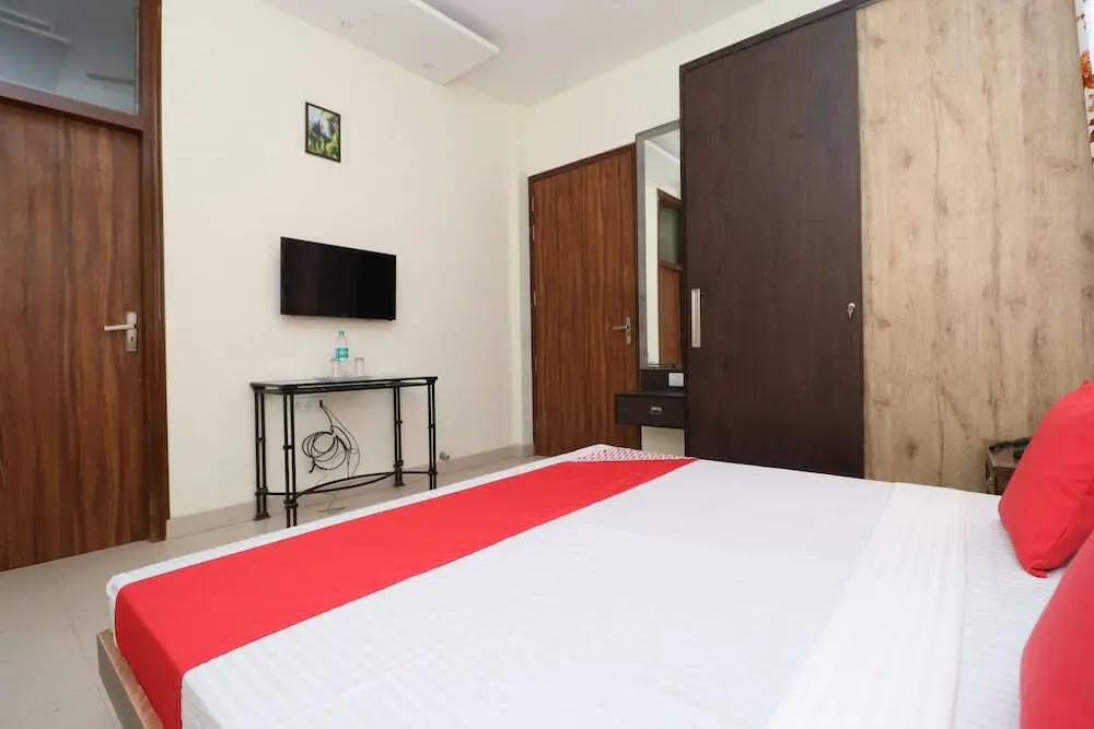 Sharan Square by OYO Rooms