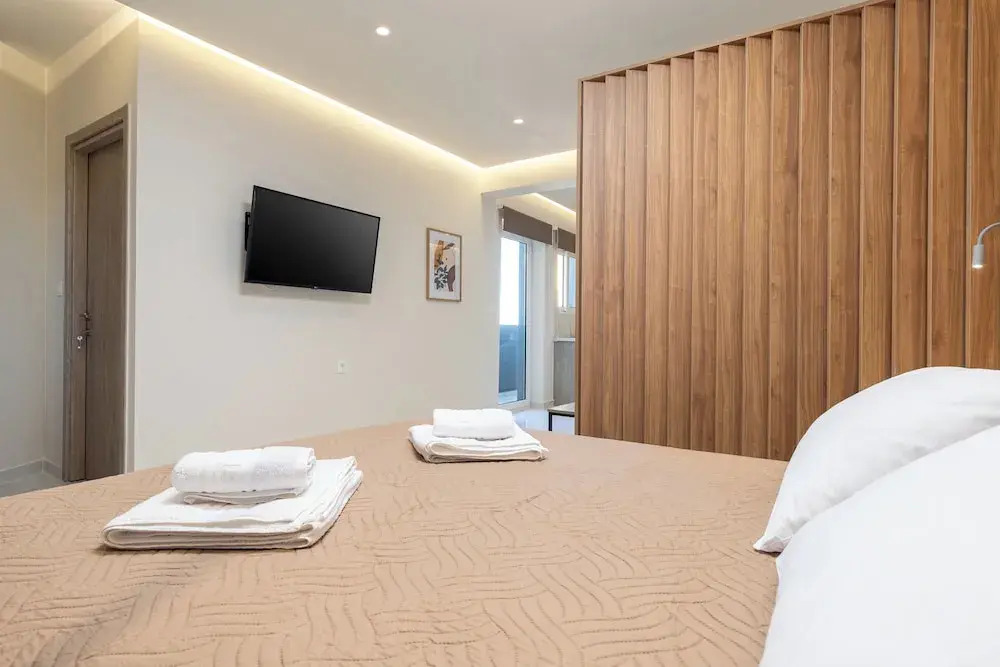 Anele Luxury Suites - Roof Top Jacuzzi