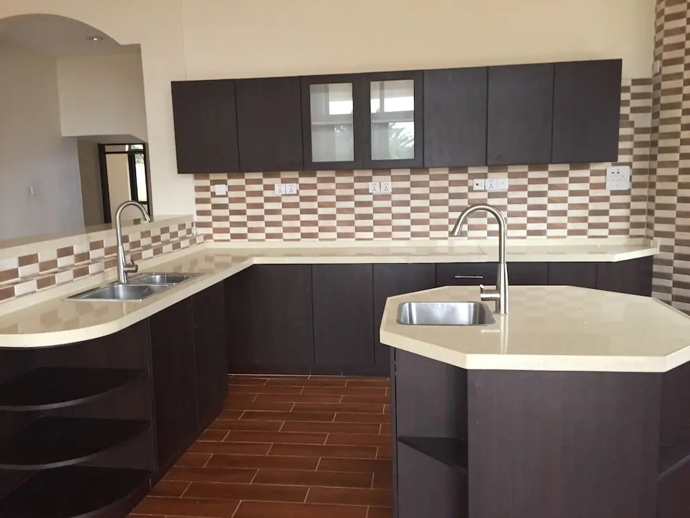 The Hive Guesthouse Entebbe