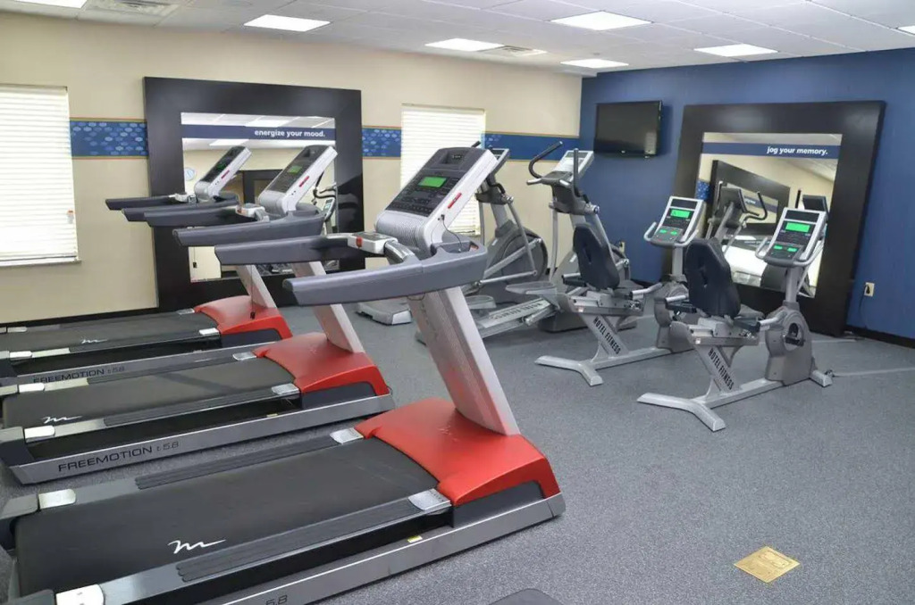 Hampton Inn & Suites Sharon