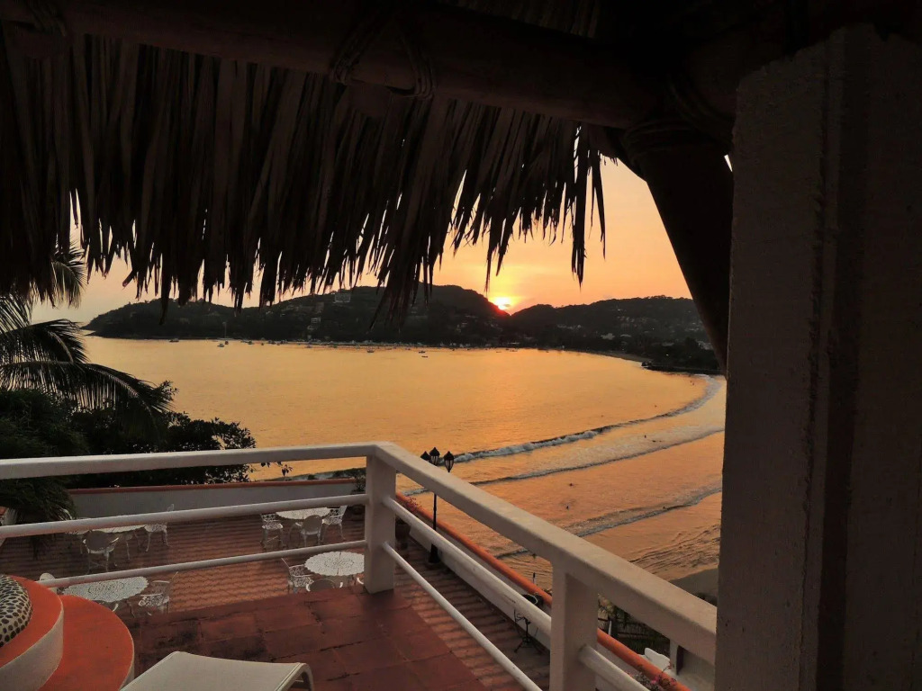 Hotel Casa Sun and Moon
