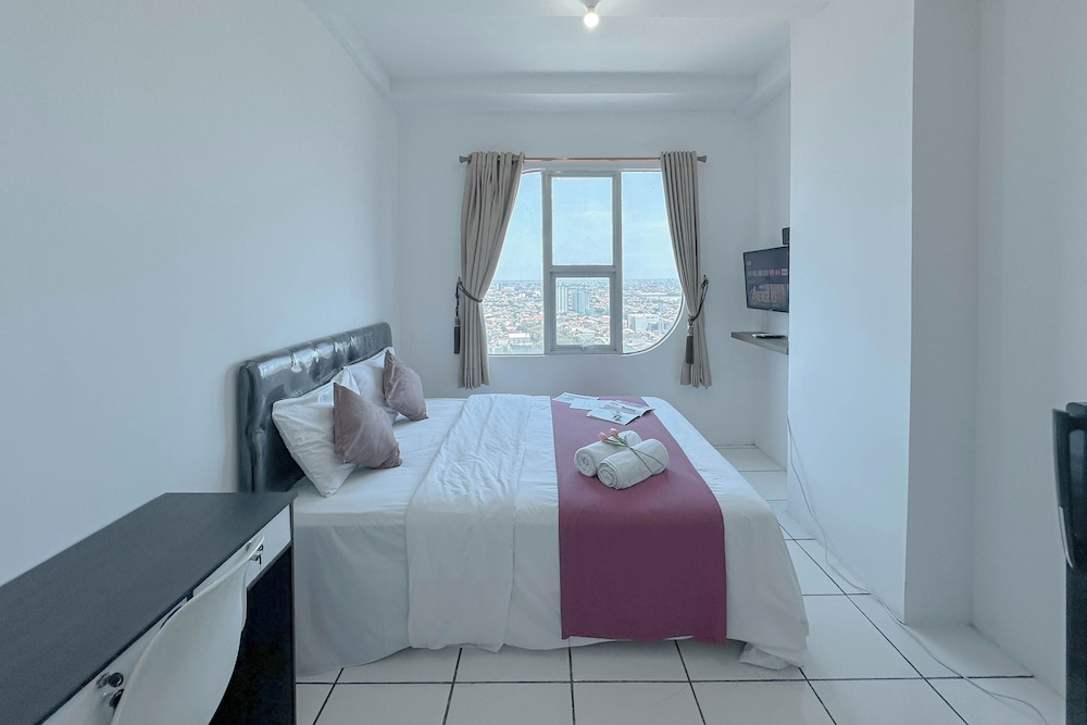 Chic And Sleek Studio At The City Square Surabaya Apartment
