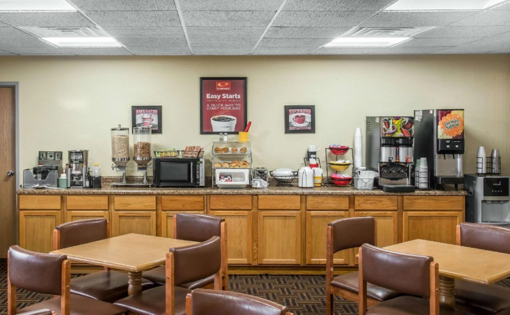 Coratel Inn and Suites By Jasper River Falls