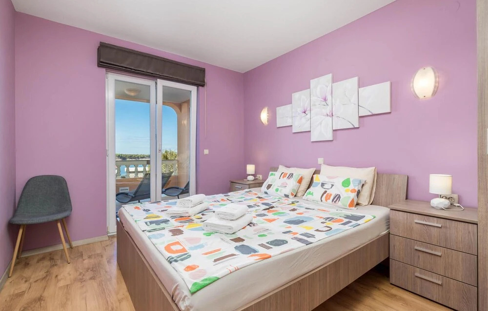 Amazing Apartment in Barbat na Rabu With Wifi and 2 Bedrooms