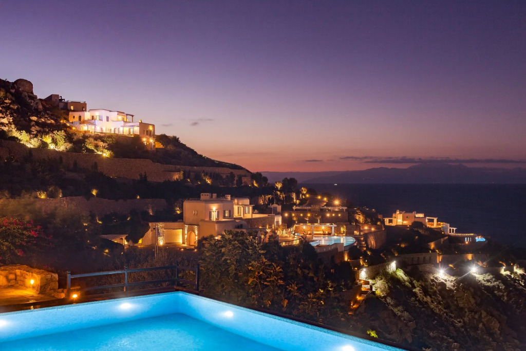 AGL Luxury Villas