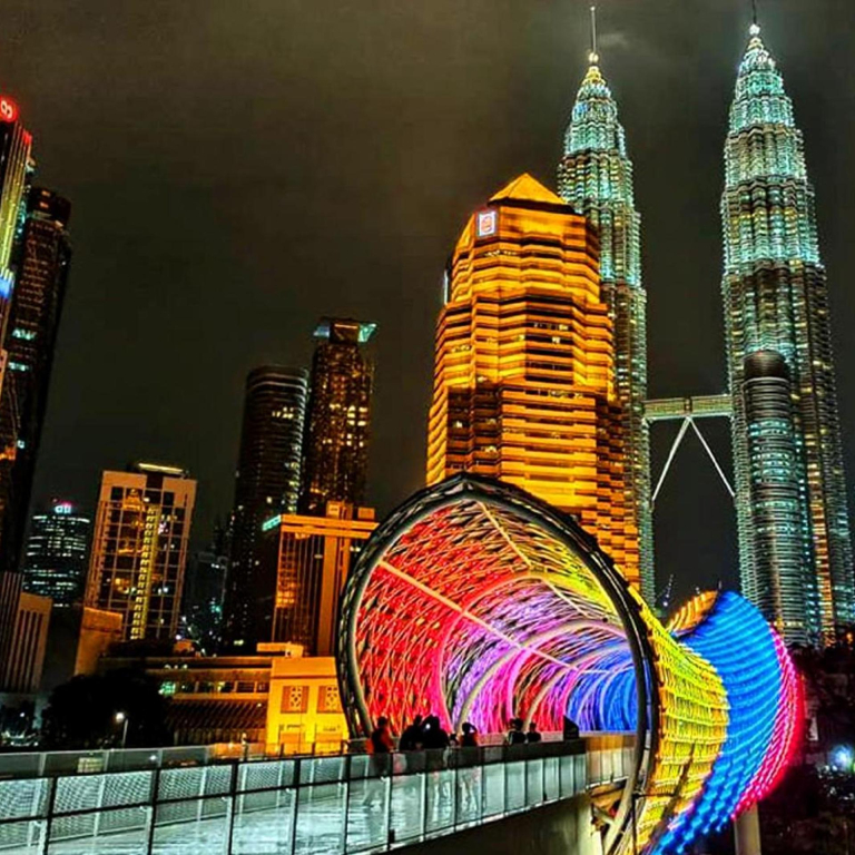 New Wave Hotel Seri Kembangan