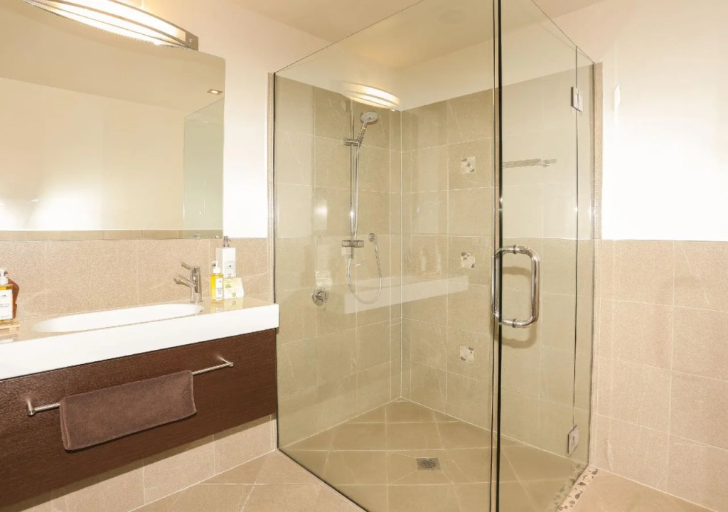Village Lake Luxury Apartments
