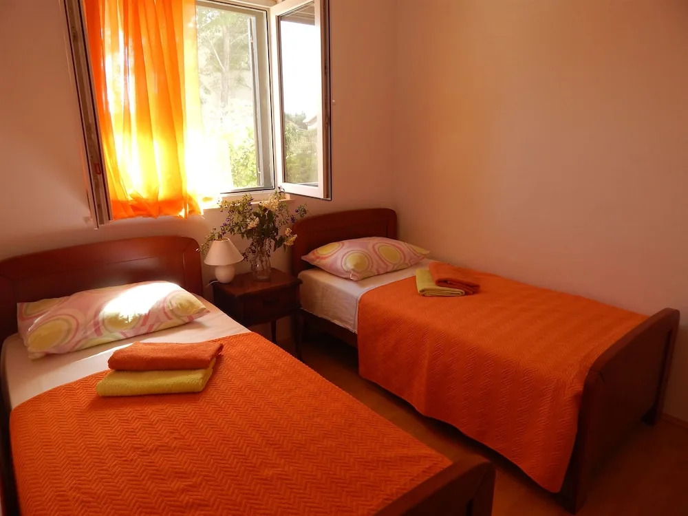 Apartment Deni