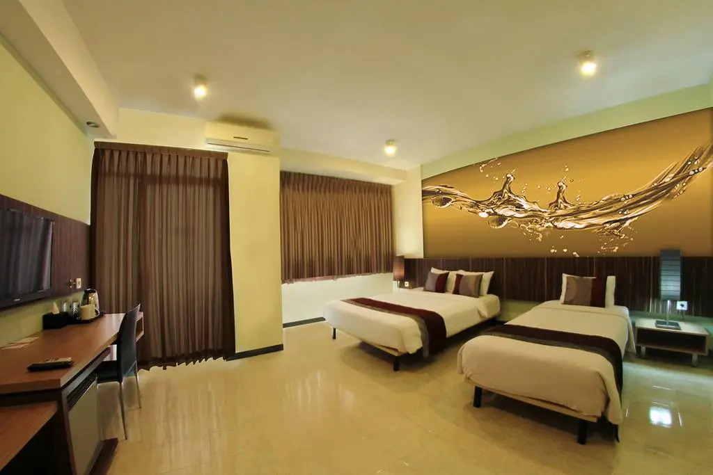Simply Valore Hotel