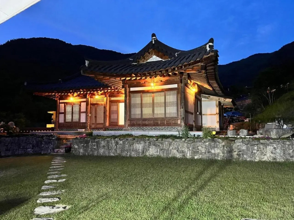 Wanju Hanok Pension Hyurim