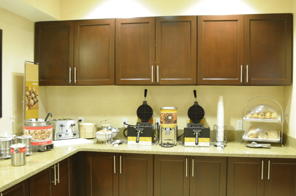 Hampton Inn & Suites Redding