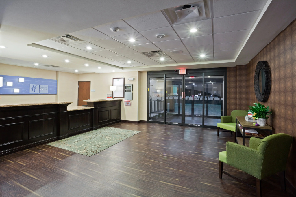 Holiday Inn Express & Suites Deming Mimbres Valley by IHG