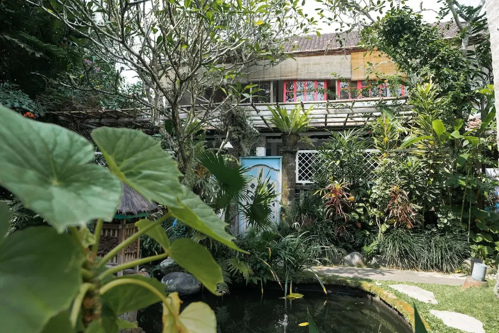 Sayan Ridge Villa