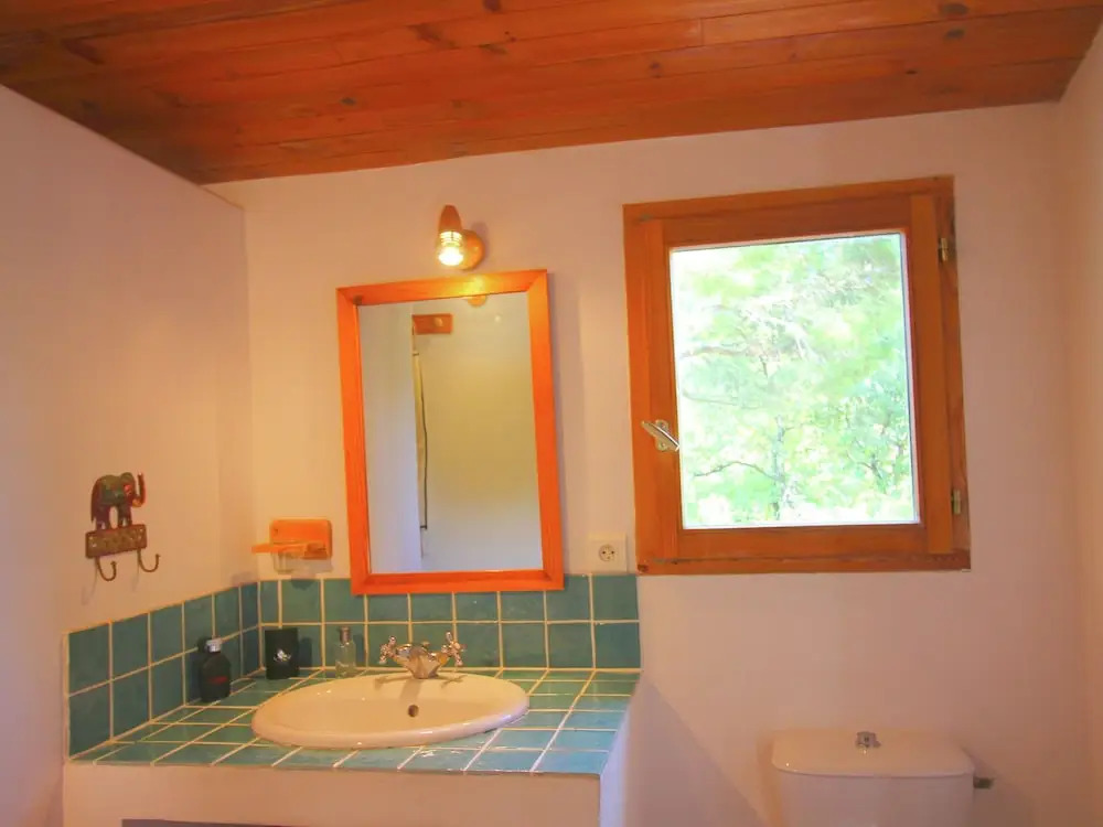 Cozy Holiday Home in Faucon With Swimming Pool