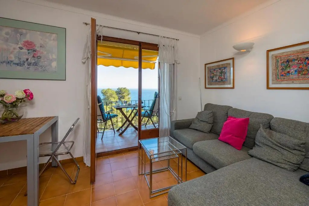 R-7 Calella DE Palafrugell 2 PAX
