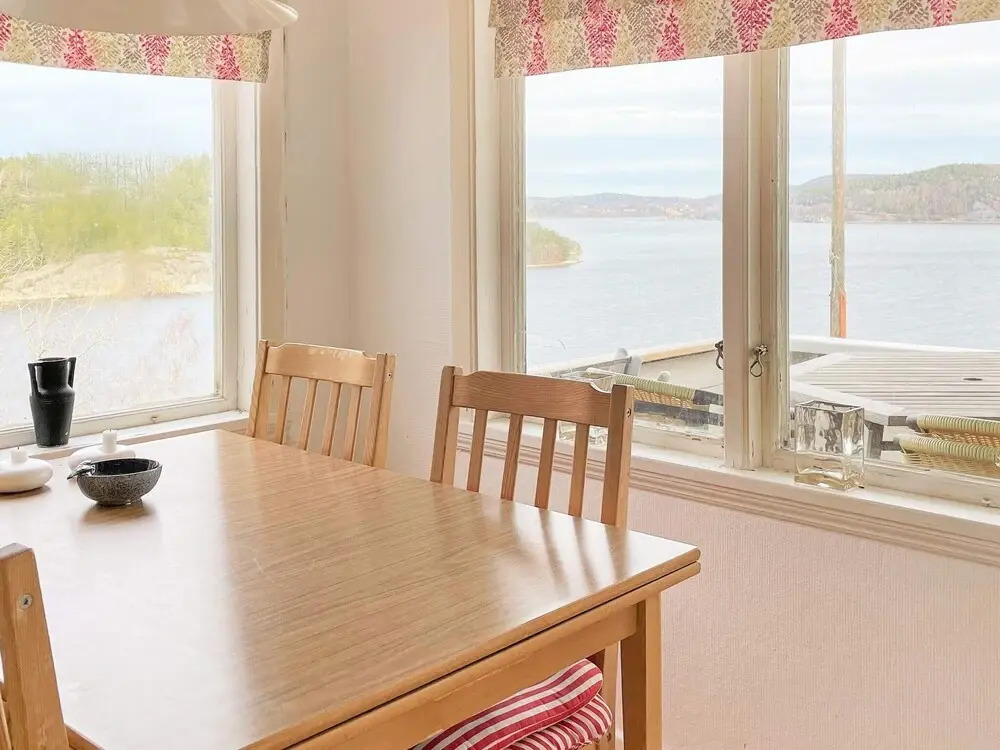 6 person holiday home in HENÅN-By Traum