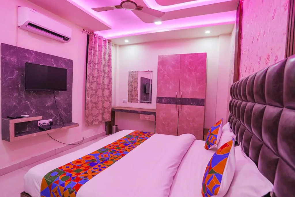 Fabhotel Naman