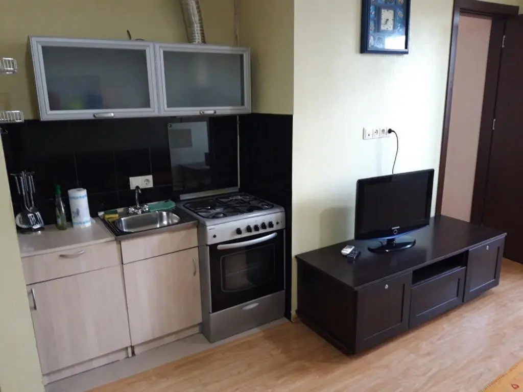 Bright one bedroom studio