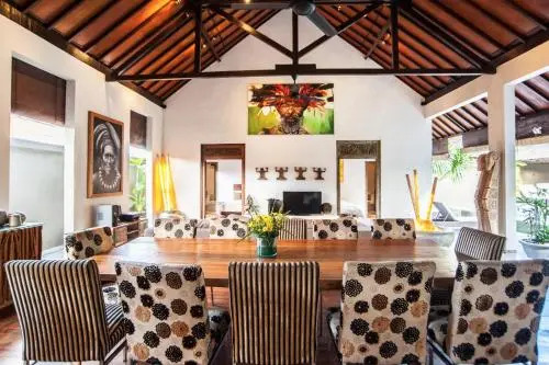 Phinisi Villas - Seminyak Beach