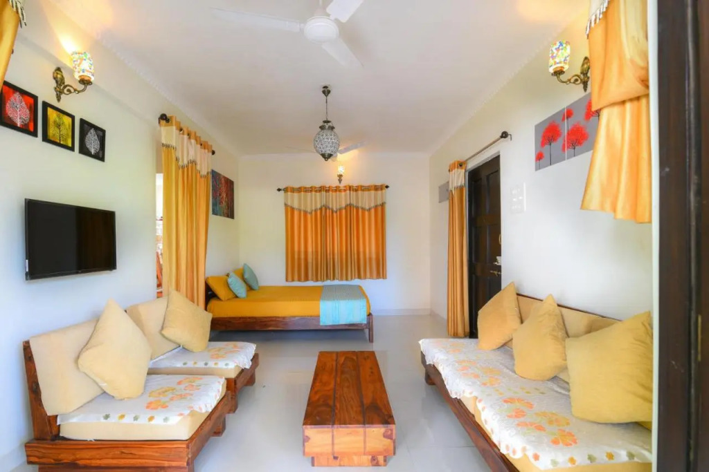 Monarch suites
