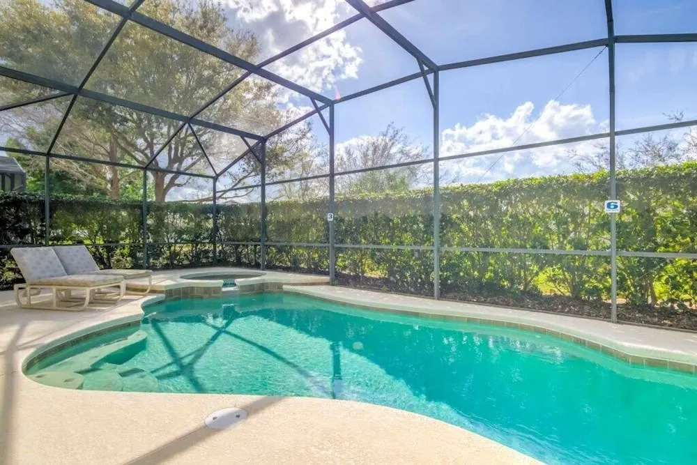 Beautiful Legacy Park 5 Bedroom Home