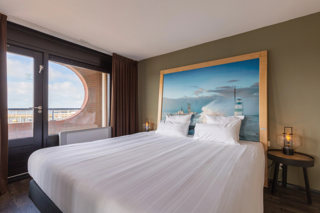 Leonardo Hotel IJmuiden Seaport Beach