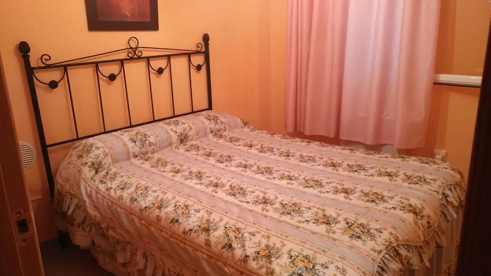 Accommodations, Turisticos