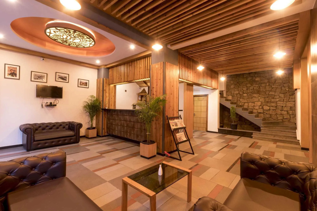 The Regal Hotel & Lounge