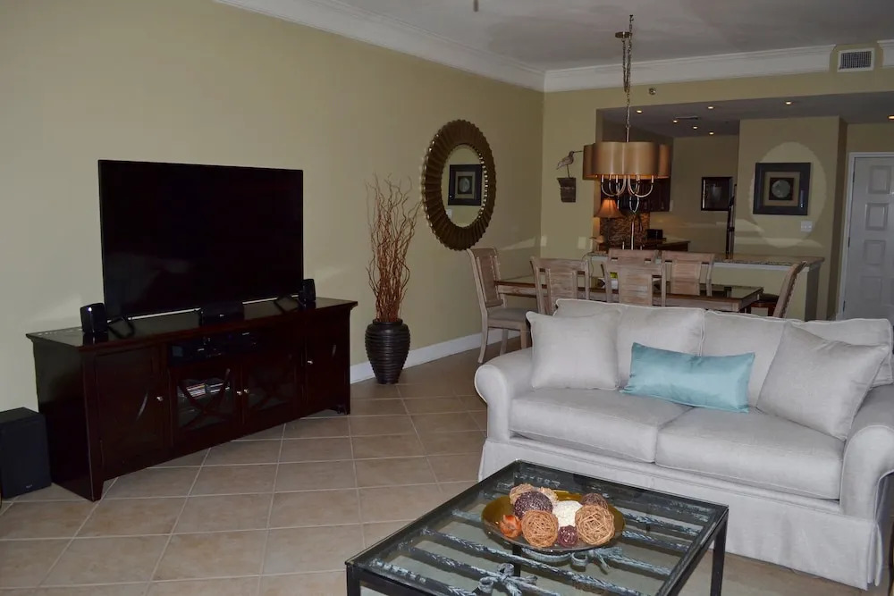 Tops'l Resort by Gibson Beach Rentals