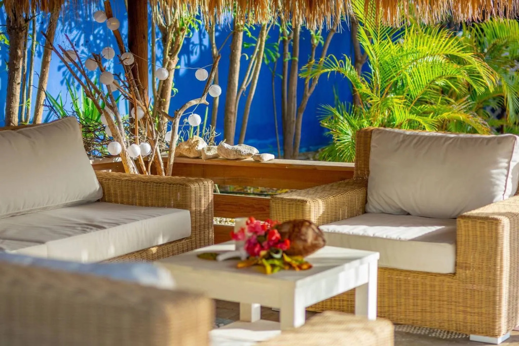 Caribbean Oasis With Tropical Garden & Pool