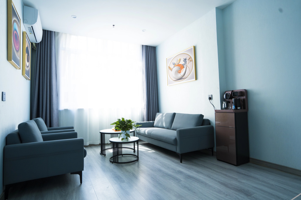 Riste Hotel (Luoxin industrial cluster, Xin'an County)