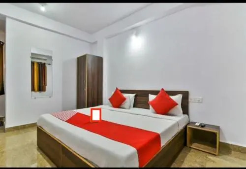 Sweet AC Rooms near KFC Restaurant