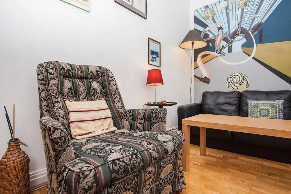 Unique, Quirky 1 Bed in Belsize Park