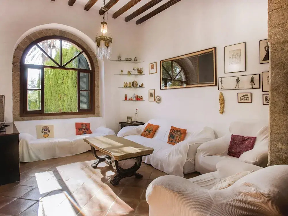 Mansion in Lloseta With Pool & Terrace
