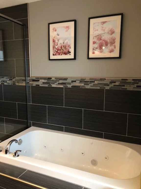 Luxury Bowness Getaway