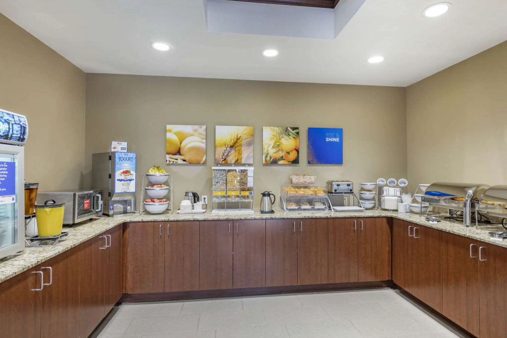Comfort Inn & Suites Edgewood