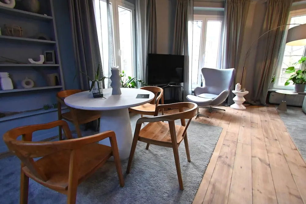 Cheap Luxury Stay From 50 Pppn