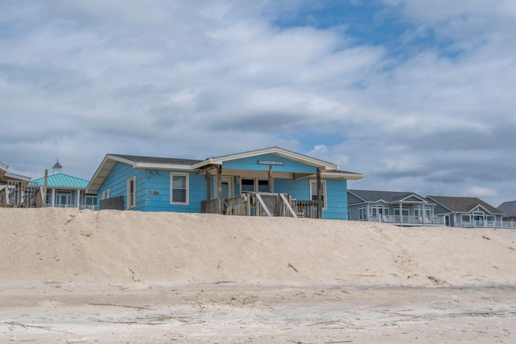 Cabana Boy by Oak Island Accommodations