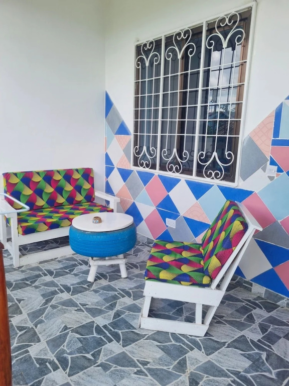 Pineapple House