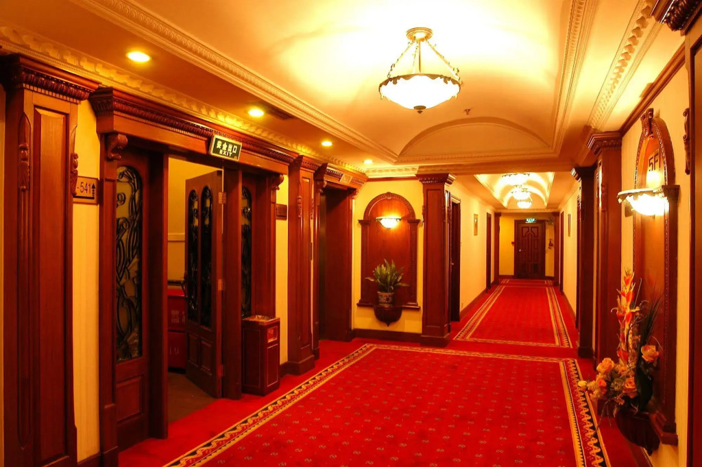 Jin Jiang Pacific Hotel