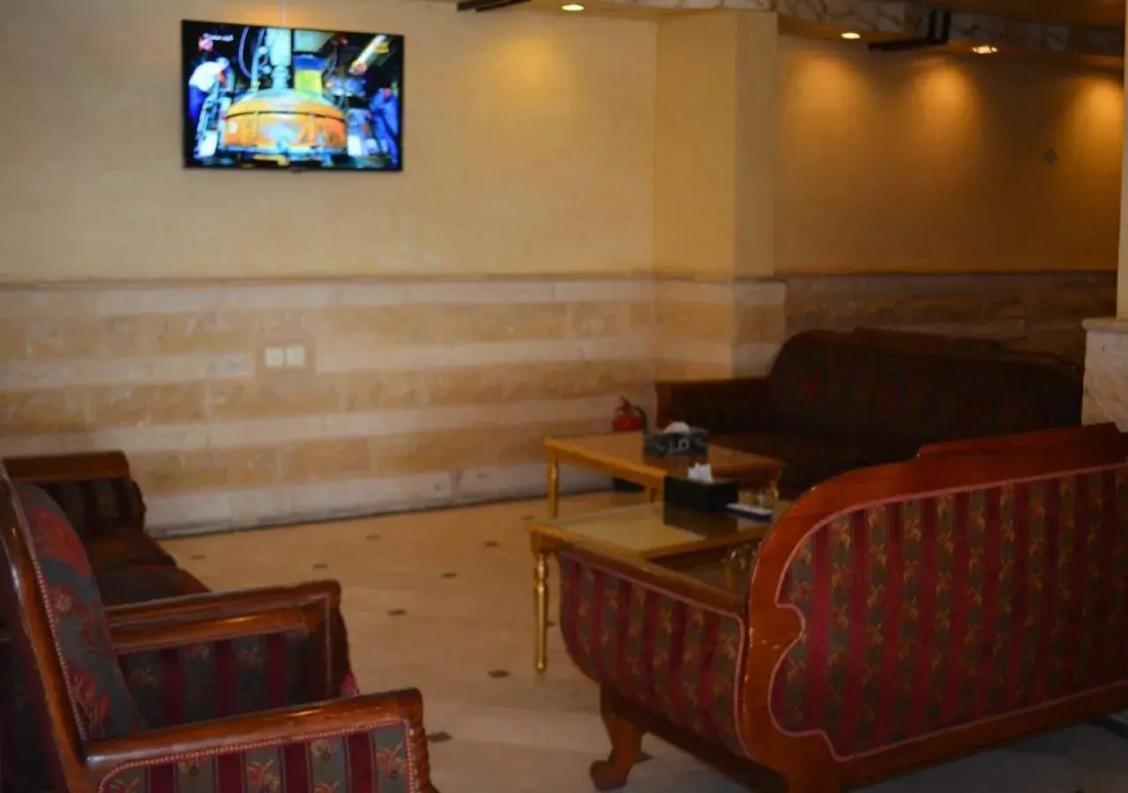Al Nabarees Golden Hotel Apartment