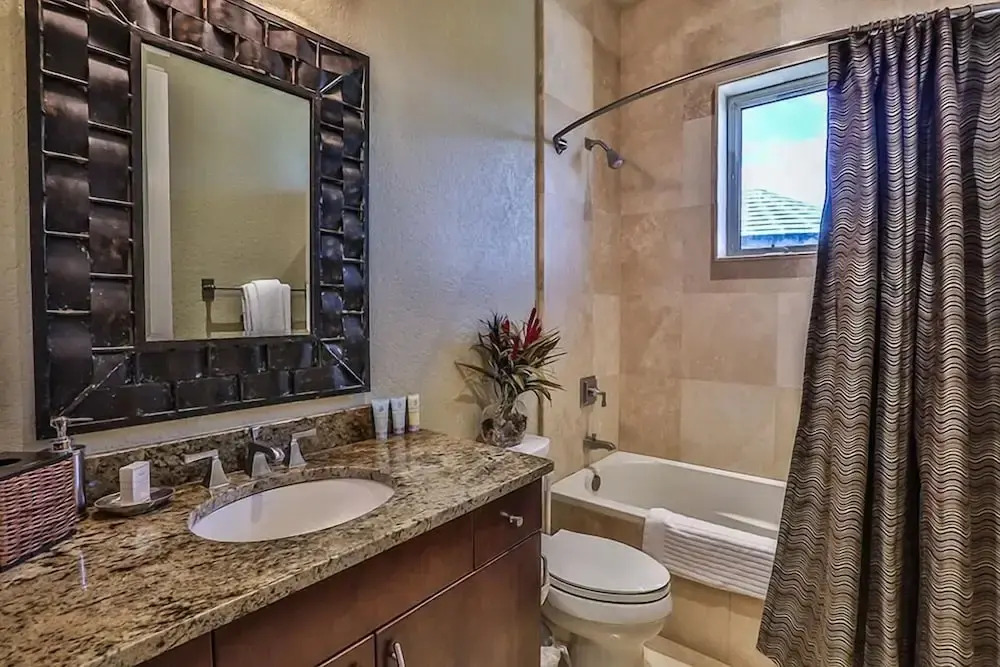 Ocean Paradise 4 Bedroom Holiday Home by Five Star Properties