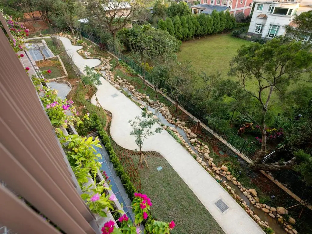 Fame Hall Garden Hotel