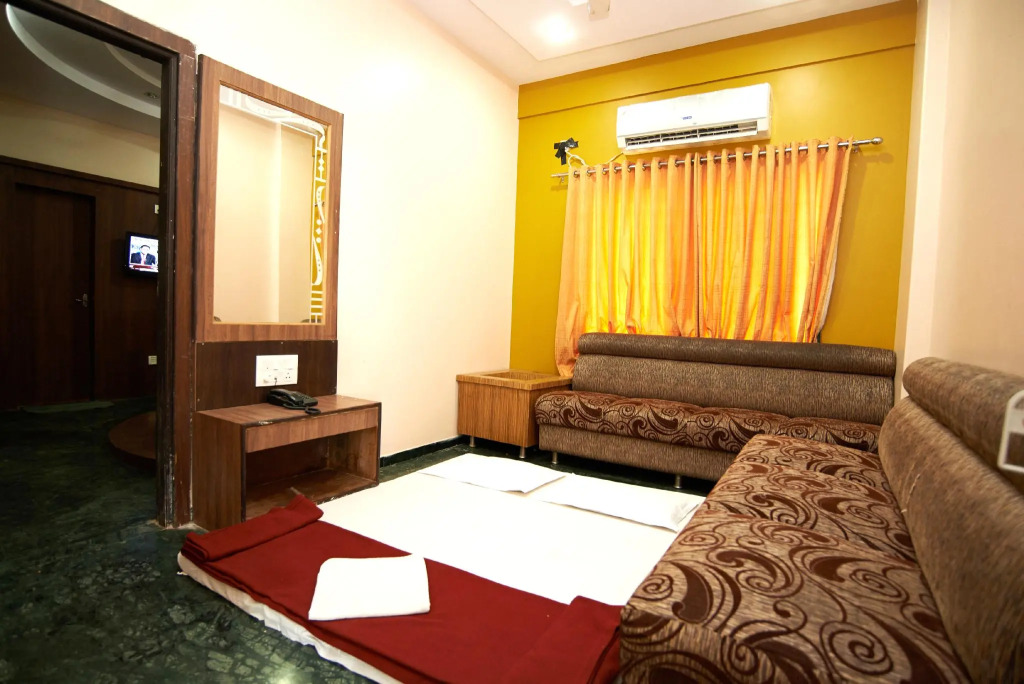 Hotel Three G