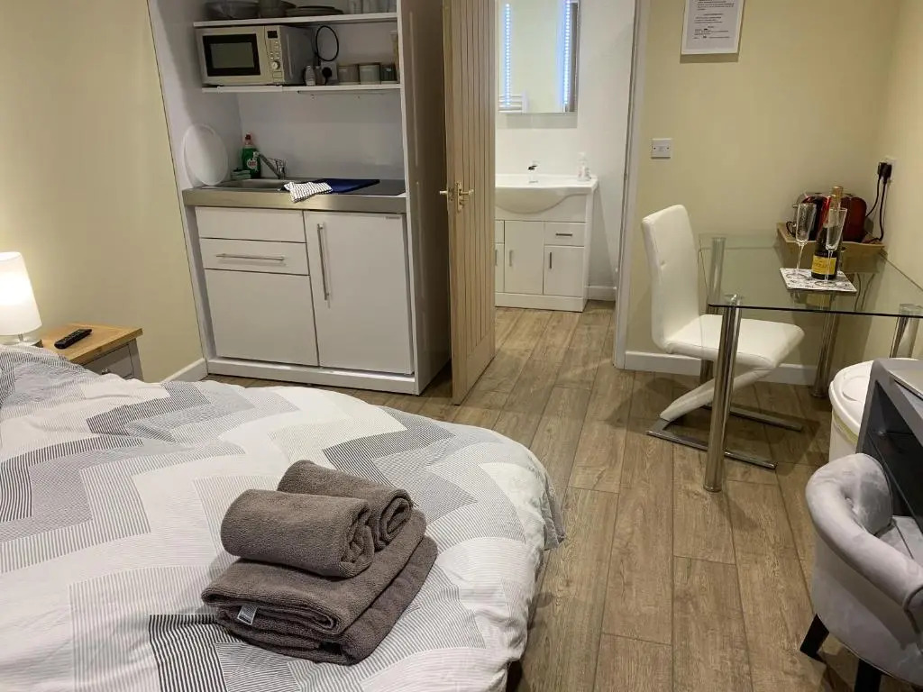 Southernwood - Garden Lodge 11