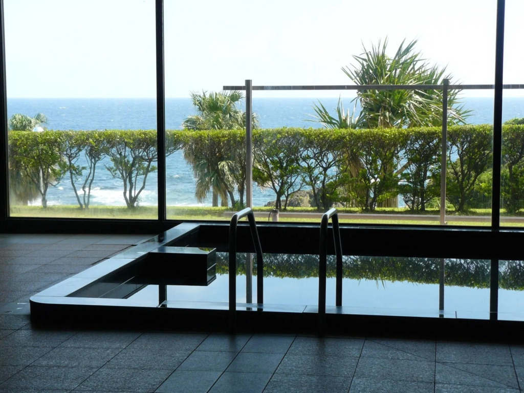 THE HOTEL YAKUSHIMA ocean & forest