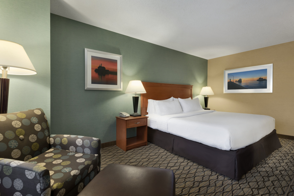 Holiday Inn & Suites Duluth-Downtown by IHG