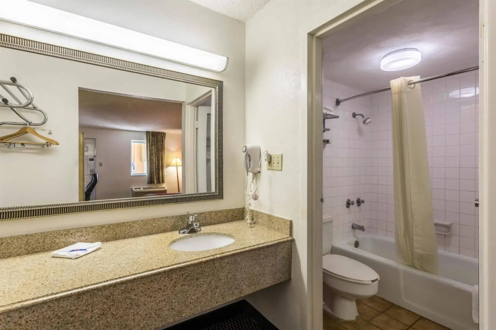 Motel 6 Nashville