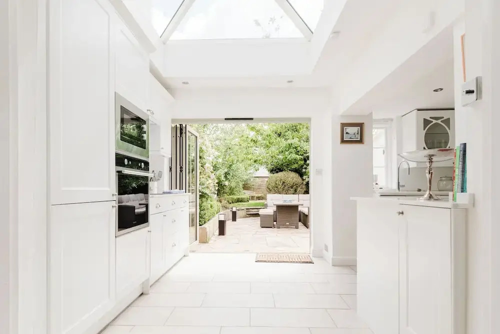 Gorgeous House - Garden & Open Living