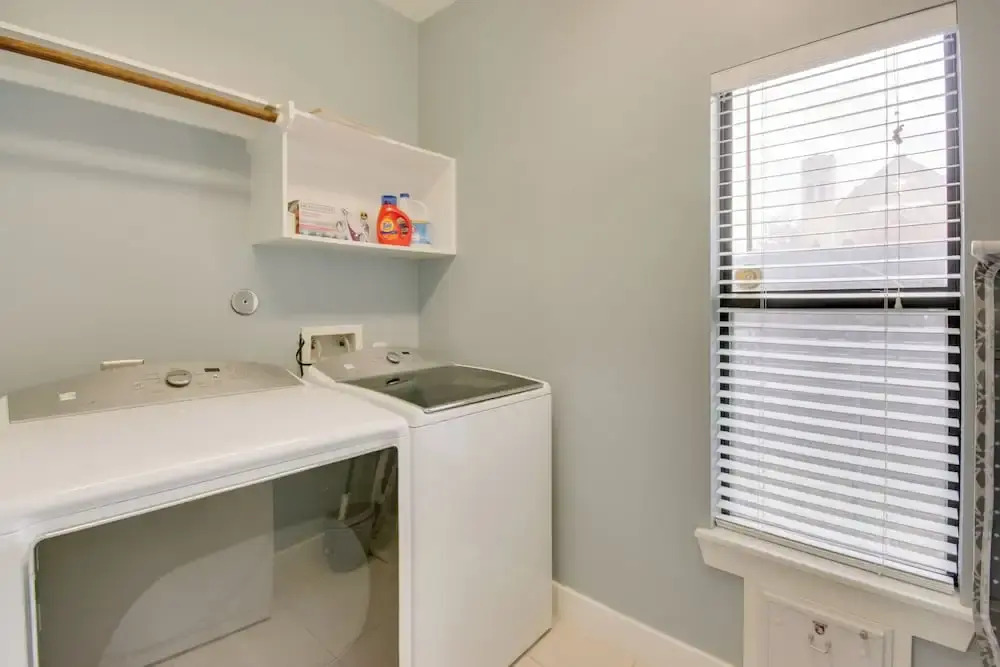 Spacious Eado Getaway < 1 Mi to Toyota Center!